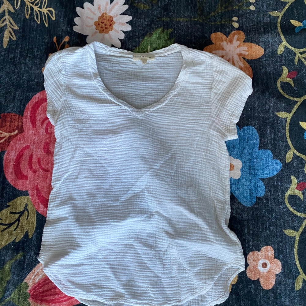 White Top from Cloth and stone